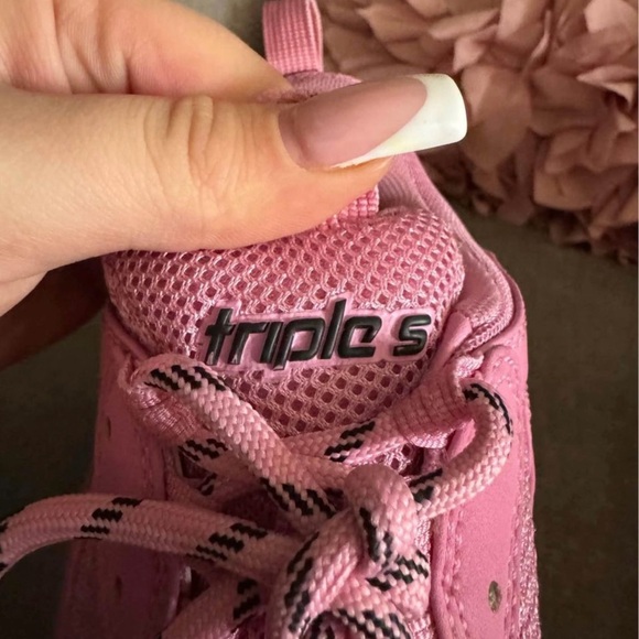 Balenciagas - Picture 3 of 4